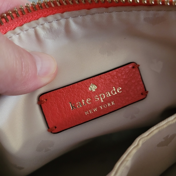 Kate Spade Leila Pebbled Leather Triple Gusset Crossbody in Coral Buds - Picture 10 of 12